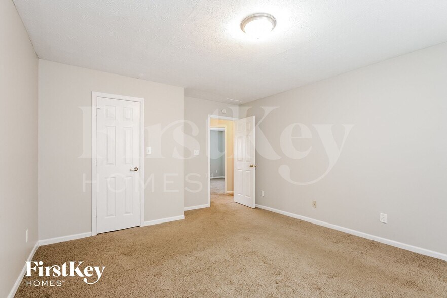 Building Photo - 2913 Briarchase Ct