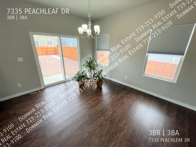 Building Photo - 7335 Peachleaf Dr