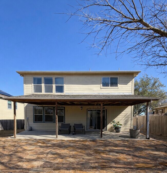 Building Photo - 630 San Augustine Blvd