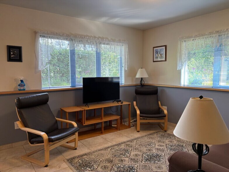 Building Photo - 108 Wilderness Dr