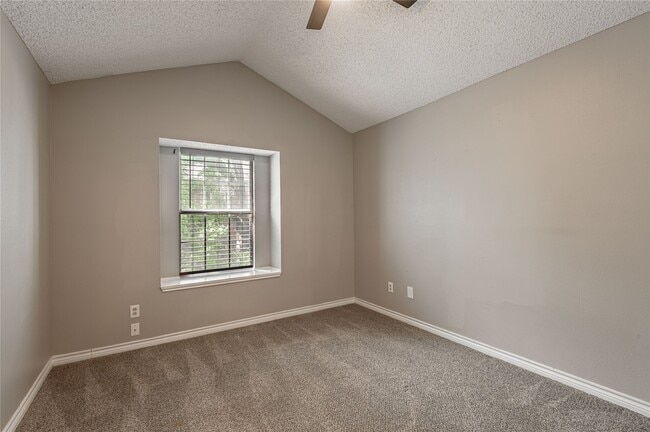 Building Photo - 1228 Ave O