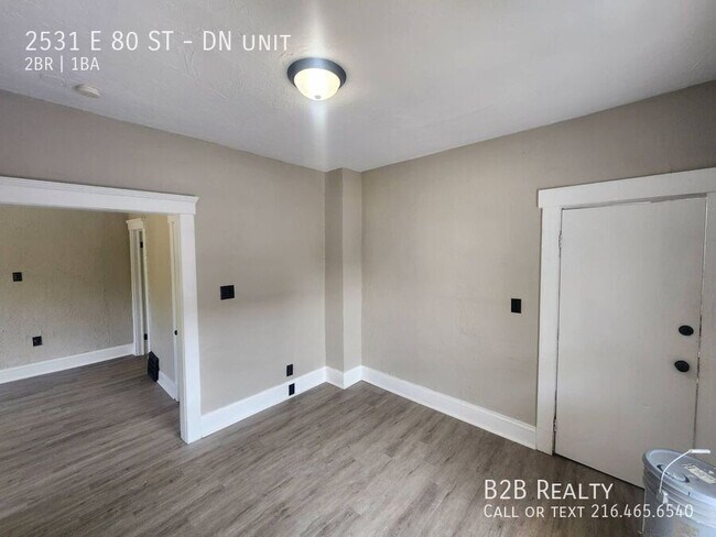 Building Photo - 2531 E 80th St