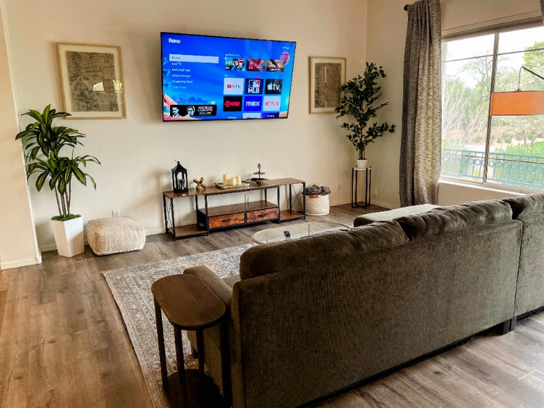 Building Photo - 8180 E Shea Blvd