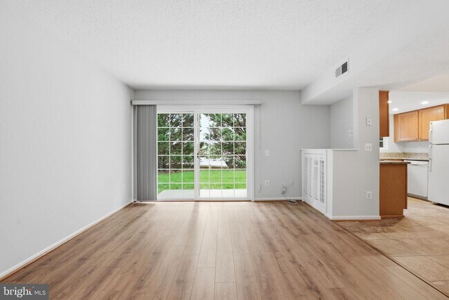 Building Photo - 119 Fort Evans Rd SE