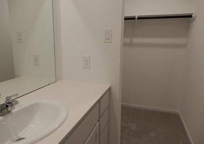 Building Photo - 21575 Carosella Dr