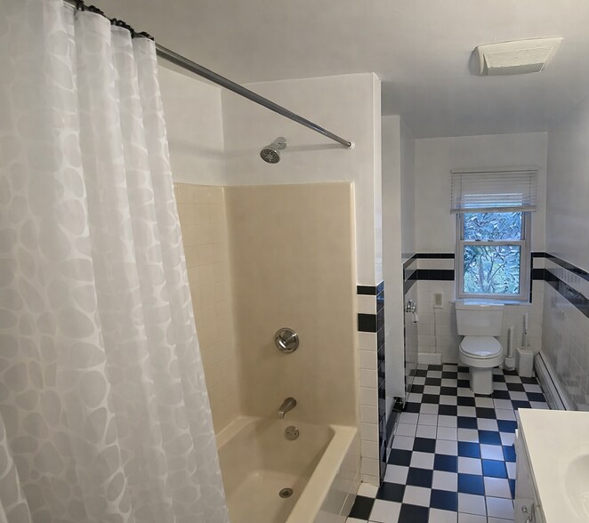Building Photo - 24 Saint Cyprians Pl