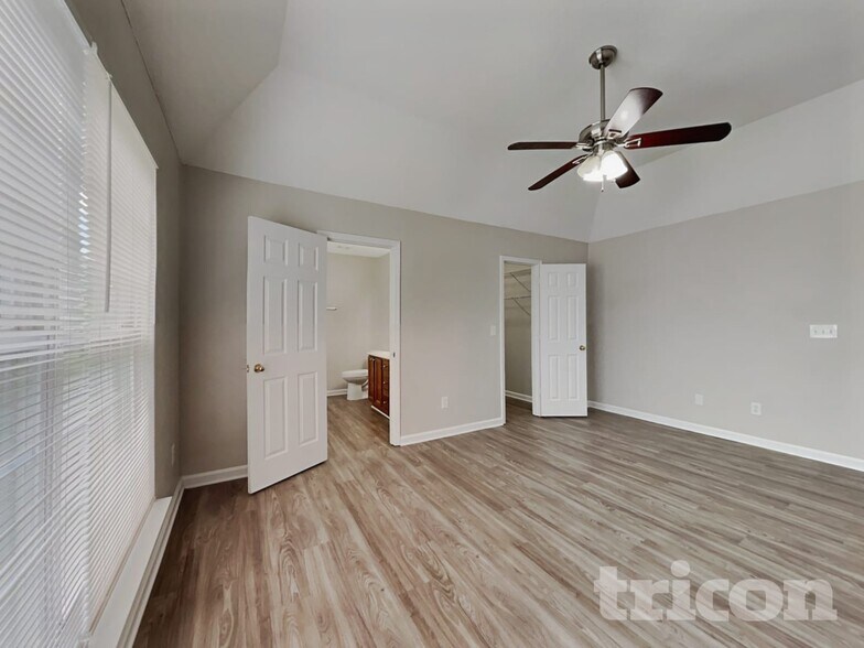 Building Photo - 47 McDonald St NW