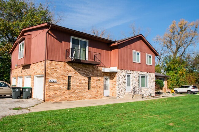 Building Photo - 3320 Randolph Pl