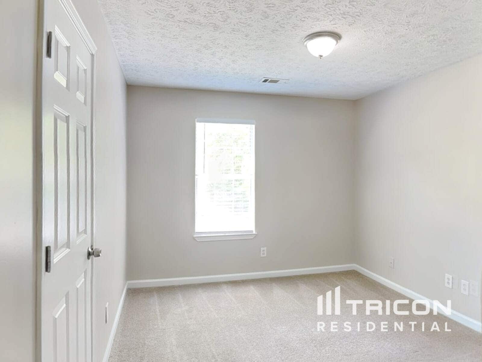 Building Photo - 38 Ann Cir