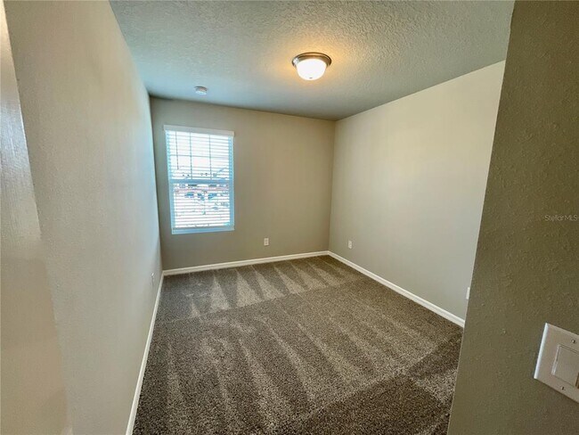 Building Photo - 1574 Grand Rue Dr