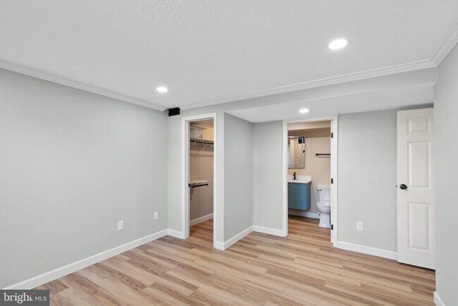 Building Photo - 8385 Brockham Dr