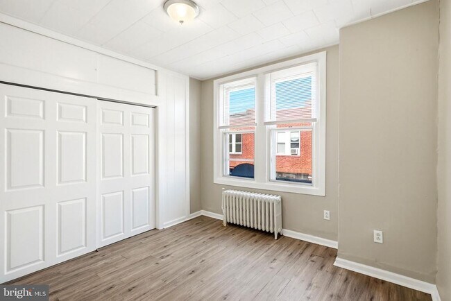 Building Photo - 1631 S Etting St