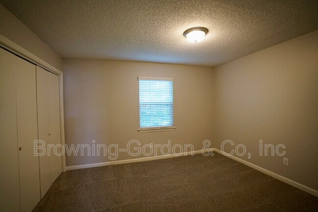 Building Photo - 1305 Acklen Ave