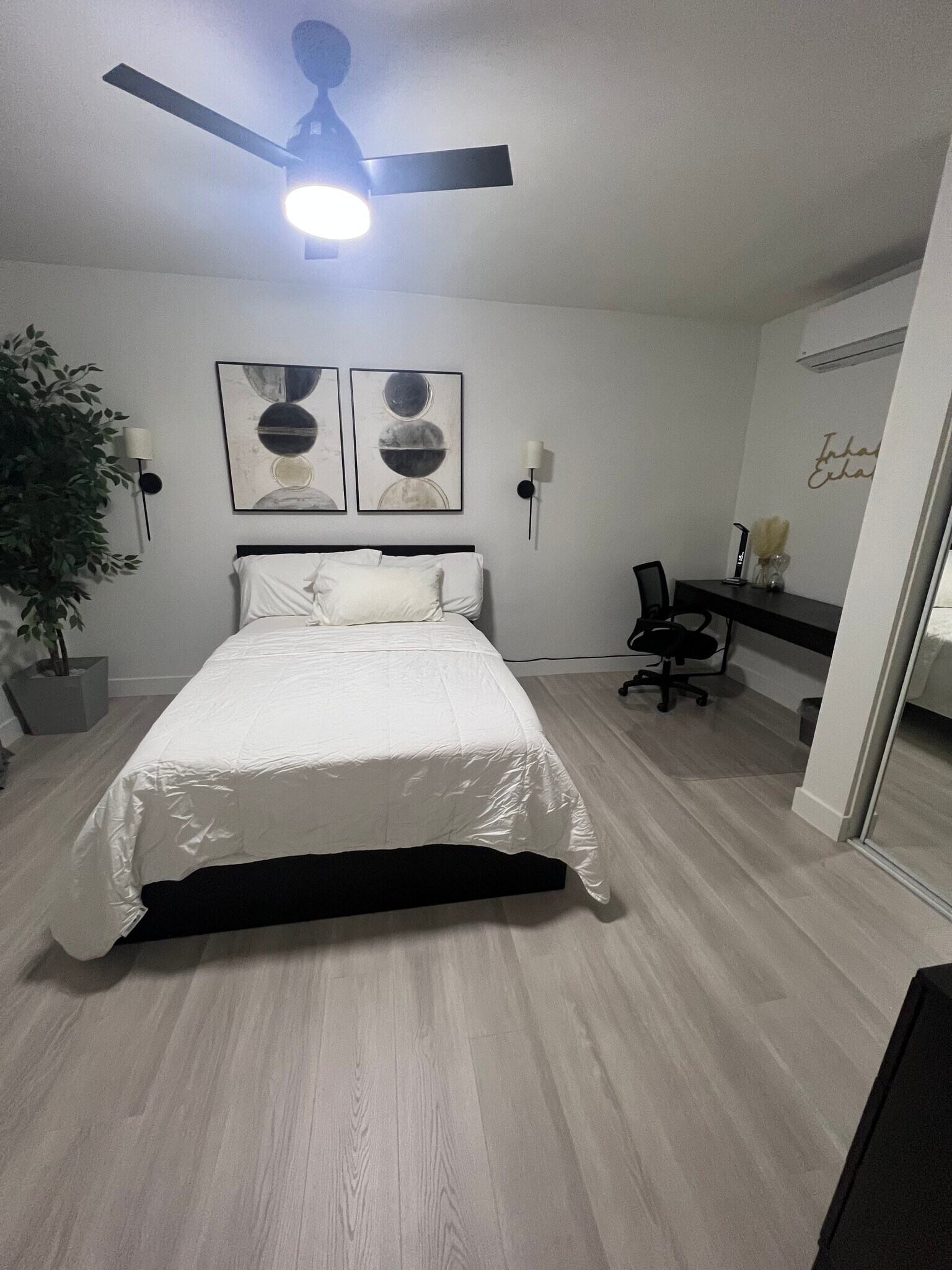 LRG Bedroom - 527 W Colden Ave