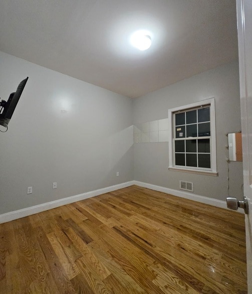 Building Photo - 190 Arlington Ave