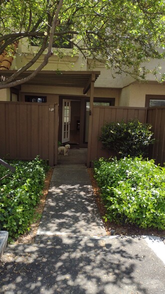 Building Photo - 541 Pimlico Ct
