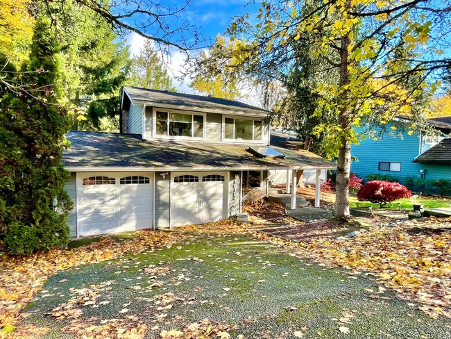 Primary Photo - Great Home For Rent