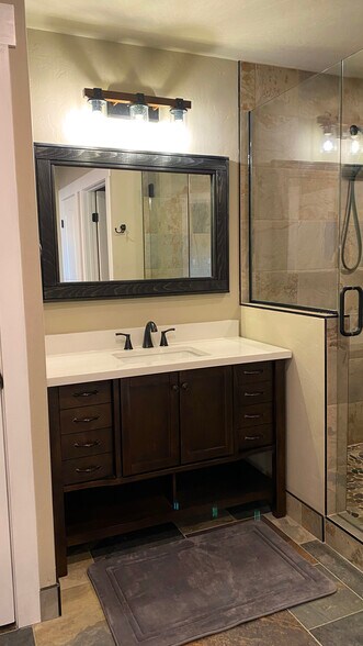 Large bath with walk-in shower - 1785 Broadway