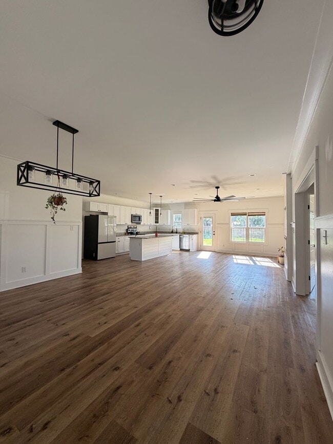 Building Photo - 309 Belgian Ct