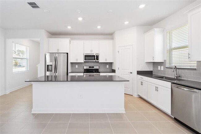 Building Photo - 3013 Howley Aly
