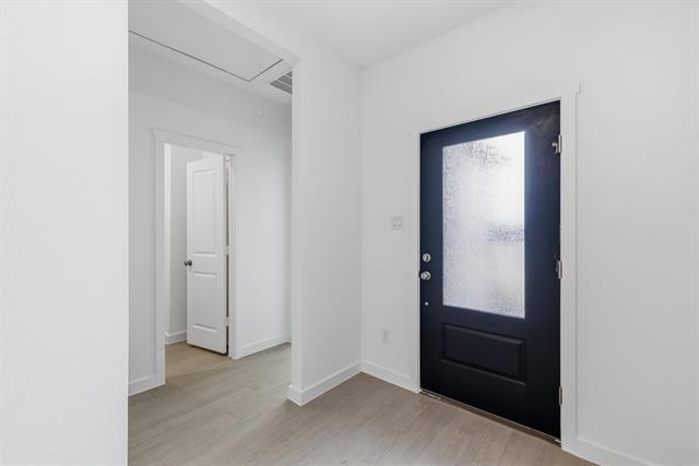 Building Photo - 4920 Ascot Way