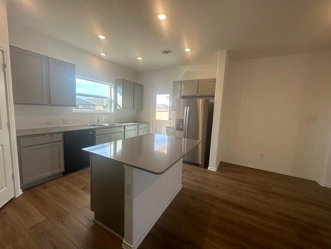 Building Photo - 336 Canley Lp