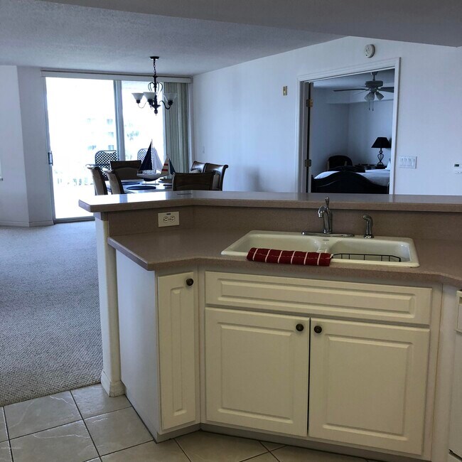 Building Photo - 8935 Puerto Del Rio Dr