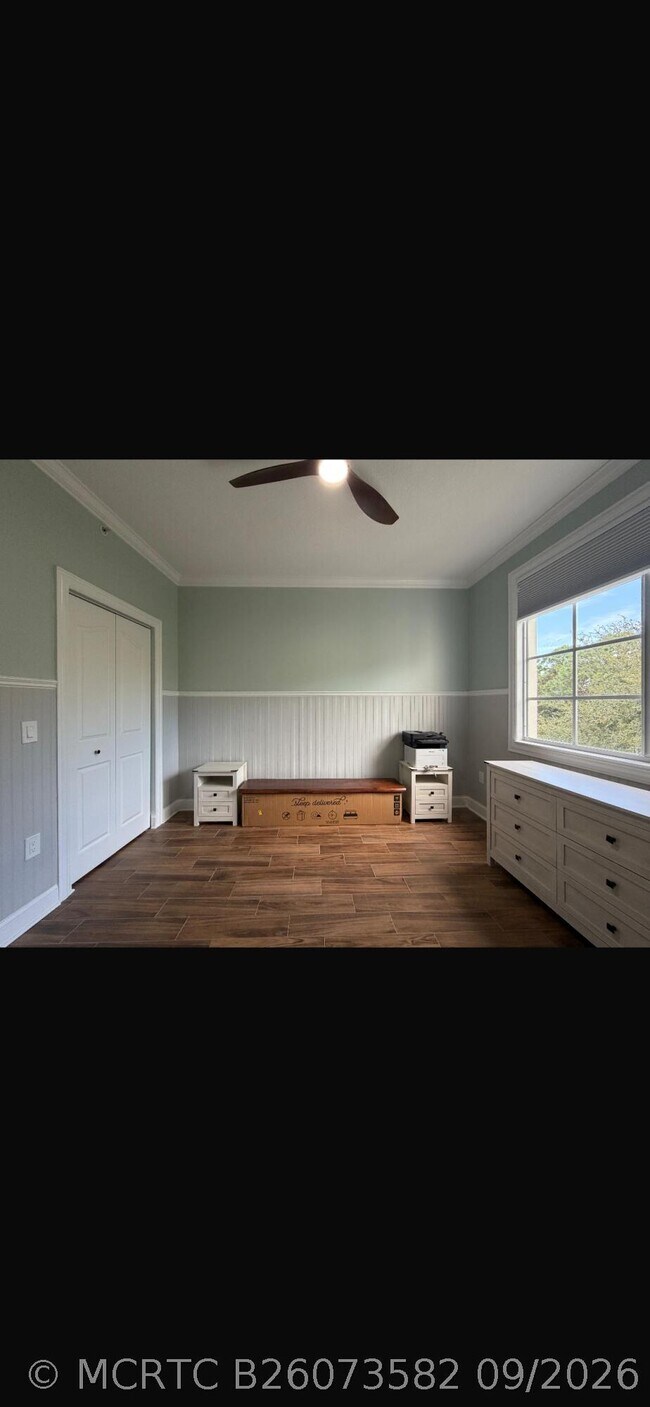 Building Photo - 6301 Myrtlewood Cir W