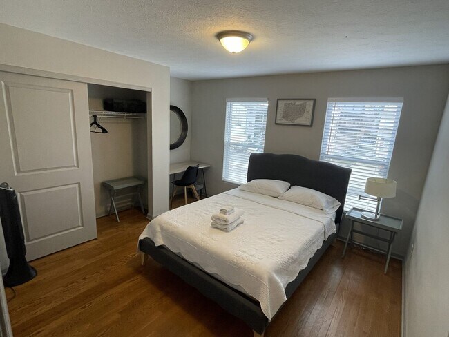 Building Photo - 94-96-96 McMillen Ave