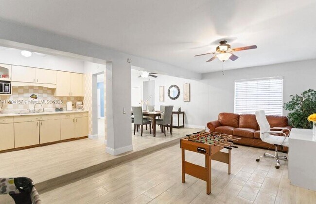 Building Photo - 18830 NW 7th Ave