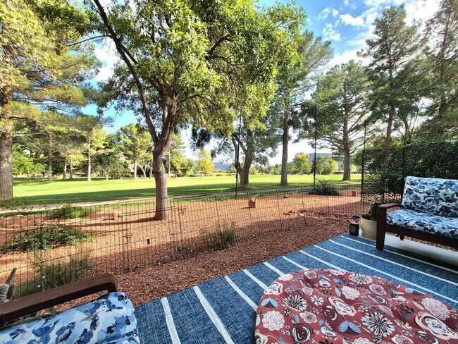 Building Photo - 45 Chaparral Dr