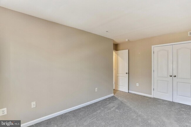 Building Photo - 925 Dorchester Cove Rd