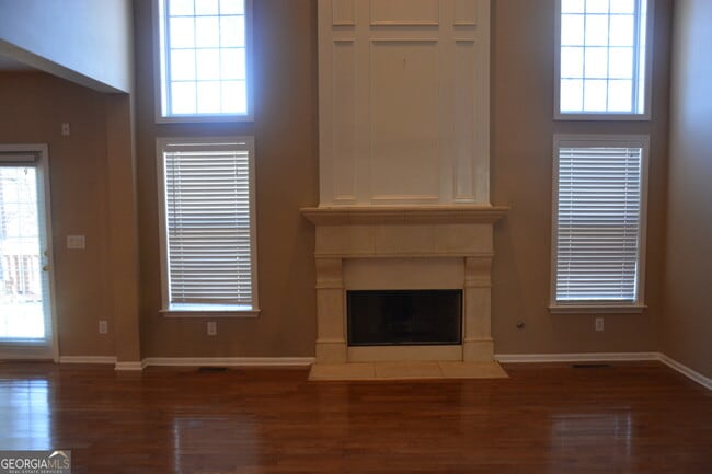 Building Photo - 7801 Waterlace Dr