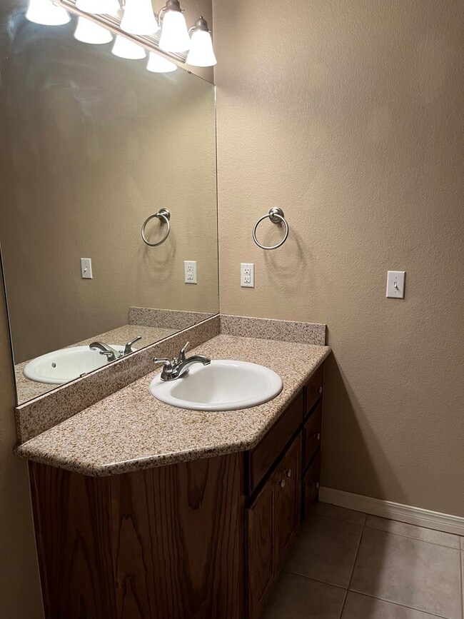 Building Photo - 2800 Steve's Way