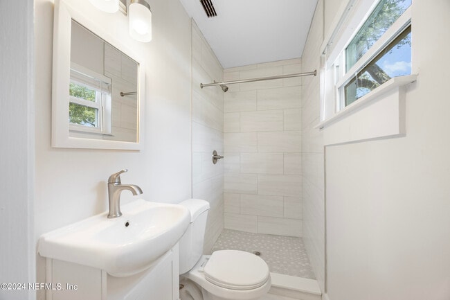 Building Photo - 1871 Arden Way