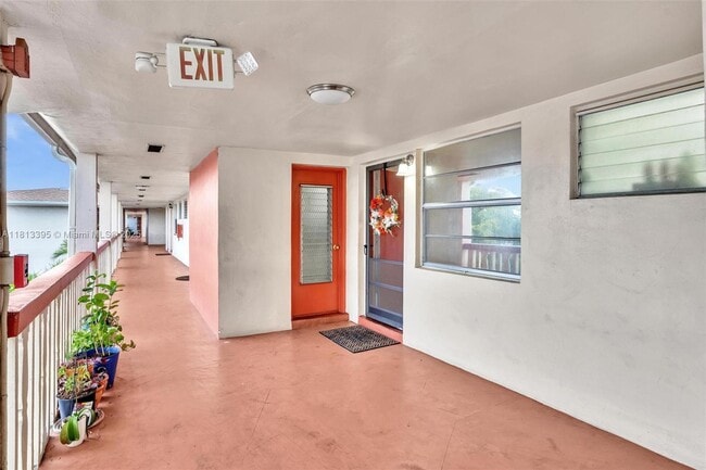 Building Photo - 4731 NW 10th Ct