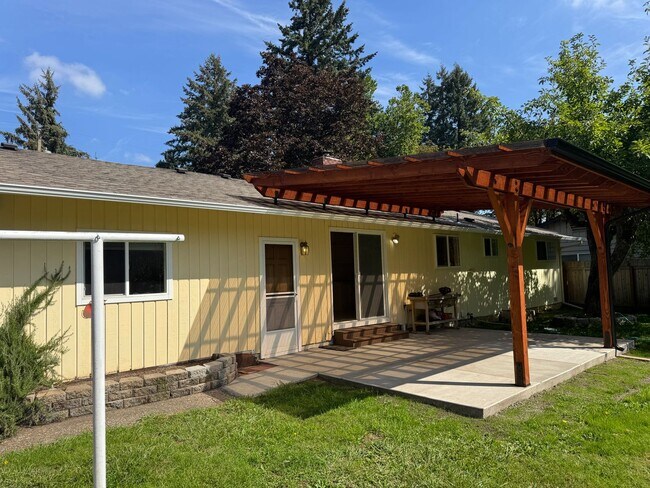 Building Photo - 1270 W Hilliard Ln