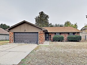 Building Photo - 1036 W Windsor Way