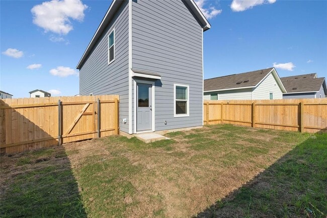 Building Photo - 444 Marty Allen Lp