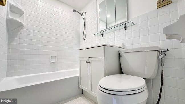 Building Photo - 4600 Duke St