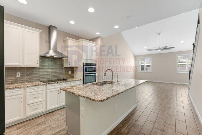 Building Photo - 3689 Divot Ln