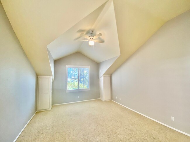 Building Photo - 11267 Carmel Creek Rd