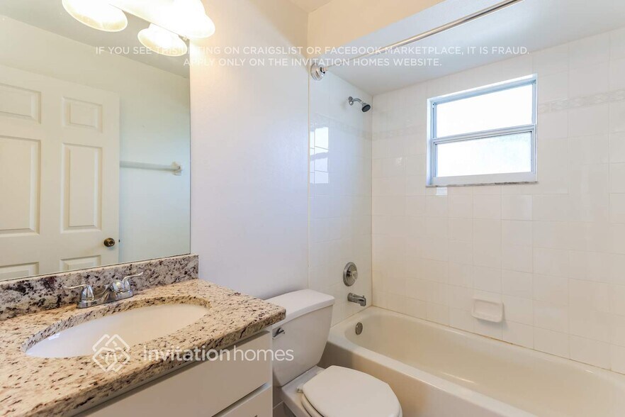 Building Photo - 3988 Long Leaf Dr