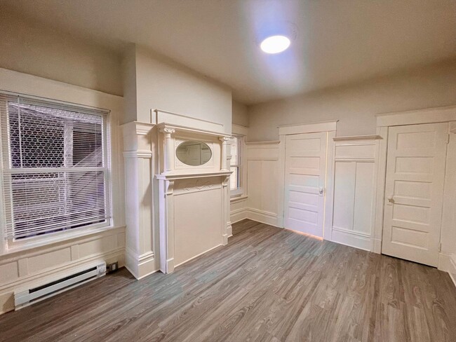 Building Photo - Ground floor Nob Hill 3BR + Office | Avail...