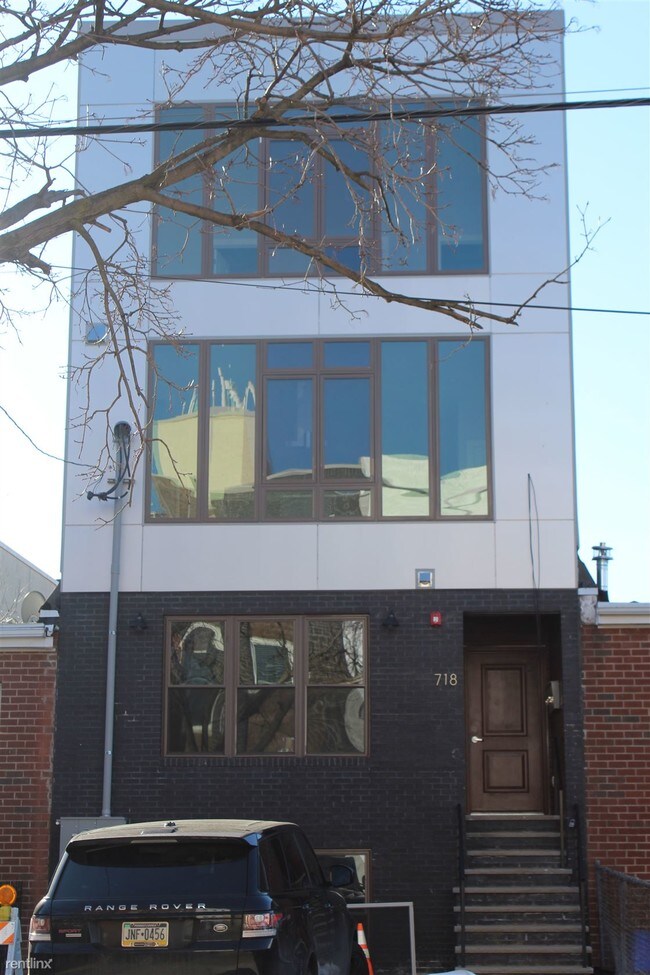 Primary Photo - 2 br, 2 bath Condo - 708 N 19th St #2 Unit #2