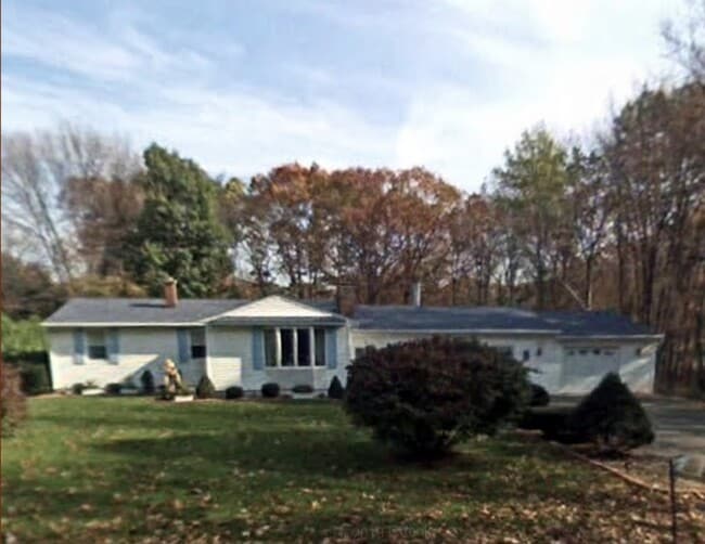 Building Photo - 6 Greenacre Rd