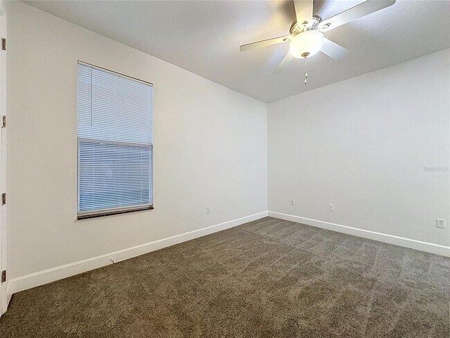 Building Photo - 2053 Green Oak Ct