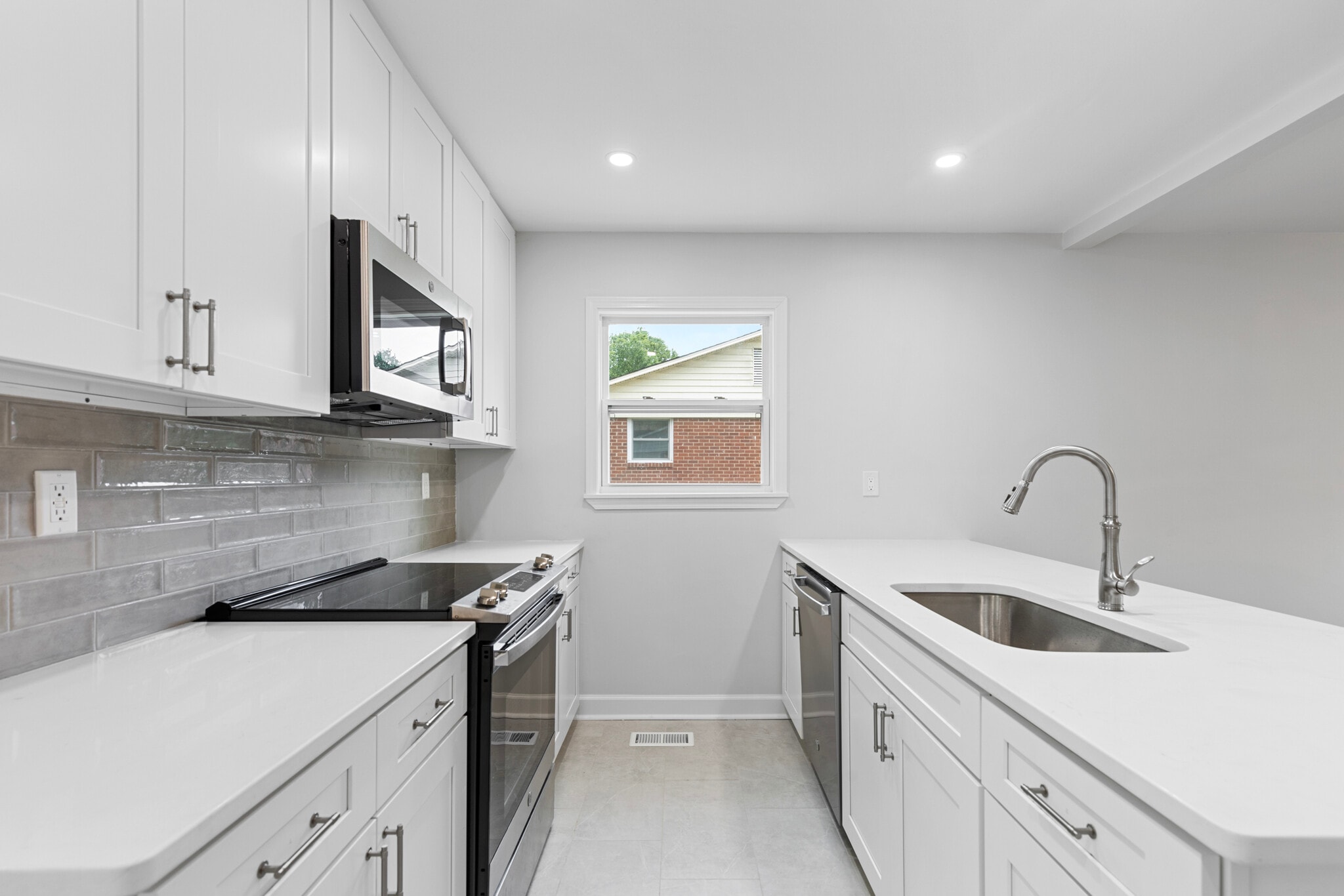 Building Photo - 4307 Colebrook Rd