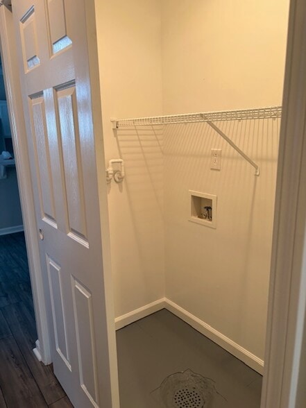 Building Photo - 10738 N Park Ave