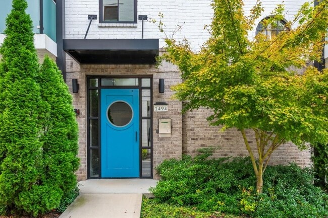 Building Photo - 1494 Red Fox Dr NE